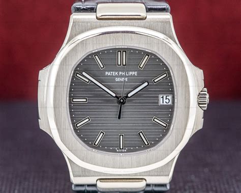 buy patek philippe nautilus 5711g